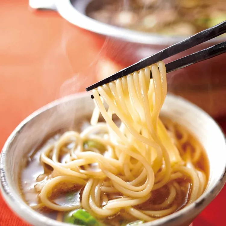 モチモチ食感のちゃんぽん麺